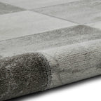 Tapis à carrés géométriques artisanaux