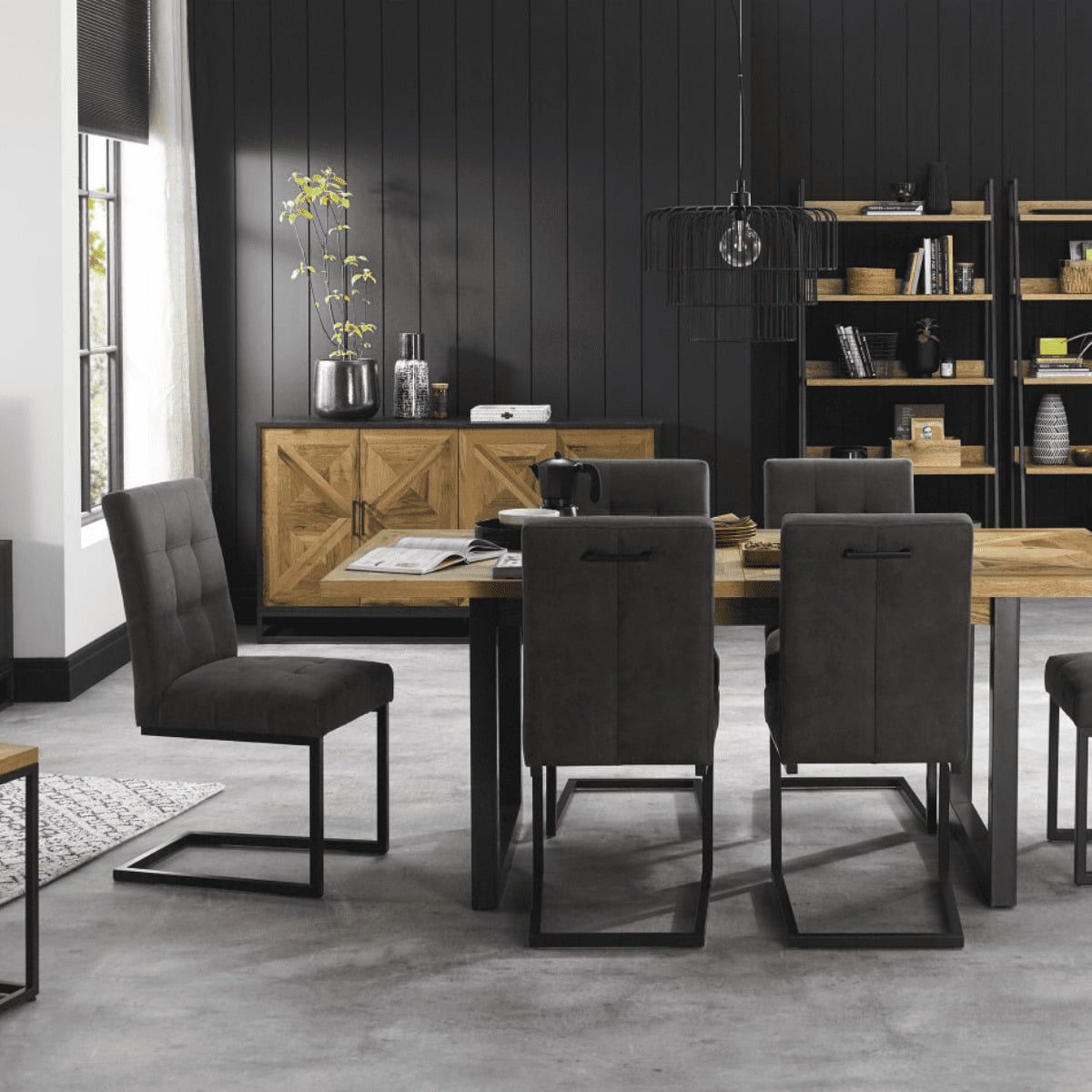 Buffet Inishmore large en métal noir et bois 