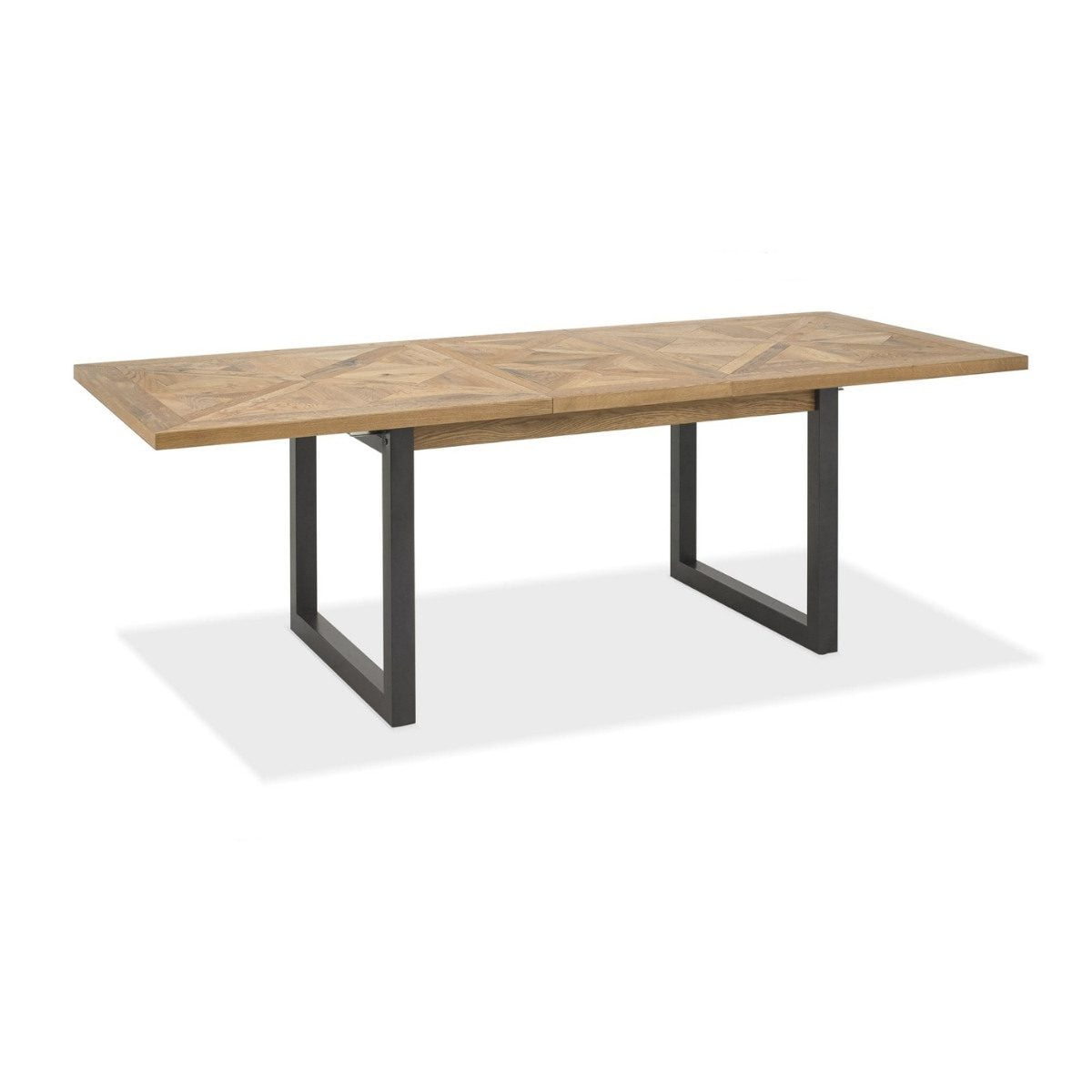 Table de salle à manger extensible Inishmore en chêne et métal 