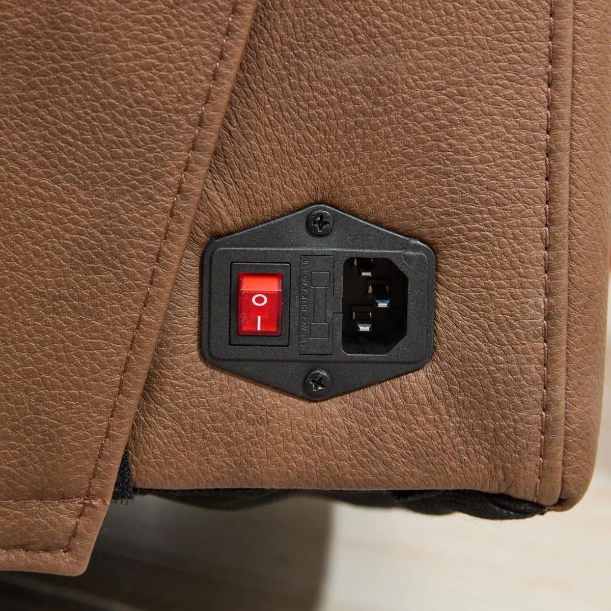 Fauteuil inclinable électrique Biarritz marron