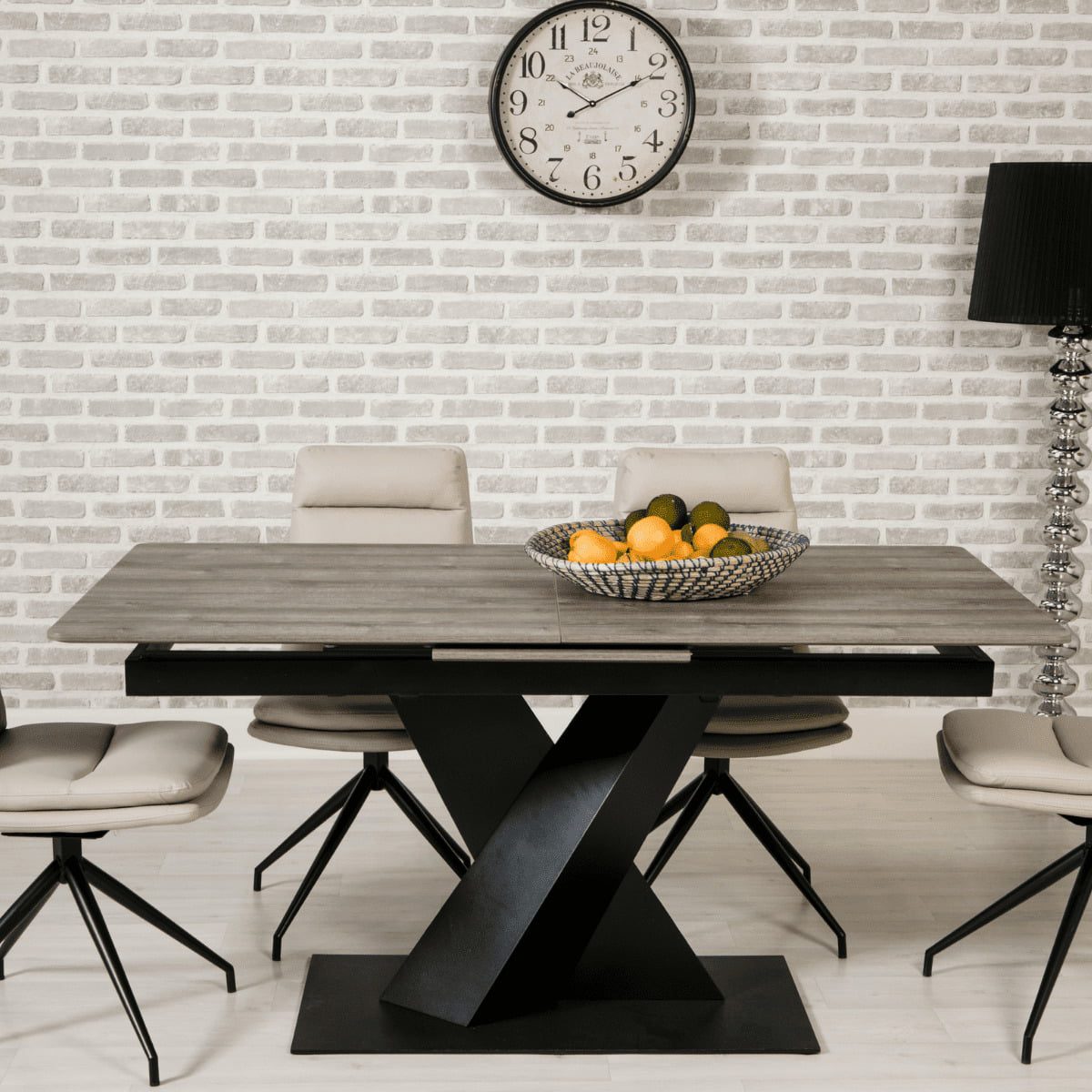 Table de salle à manger extensible Bray sur pied central, 1,6-2 m