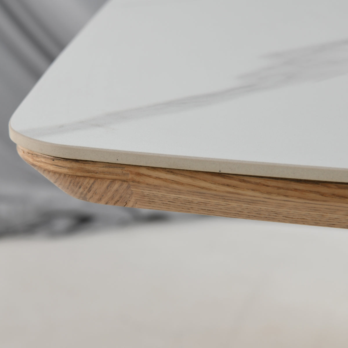 Table à manger Fantine de style scandinave moderne