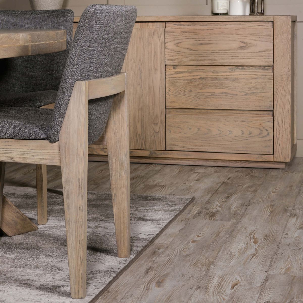 Chaise de salle à manger rembourrée en chêne Ferrell