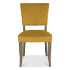 Chaise de salle à manger Lachlan en velours avec pieds en chêne