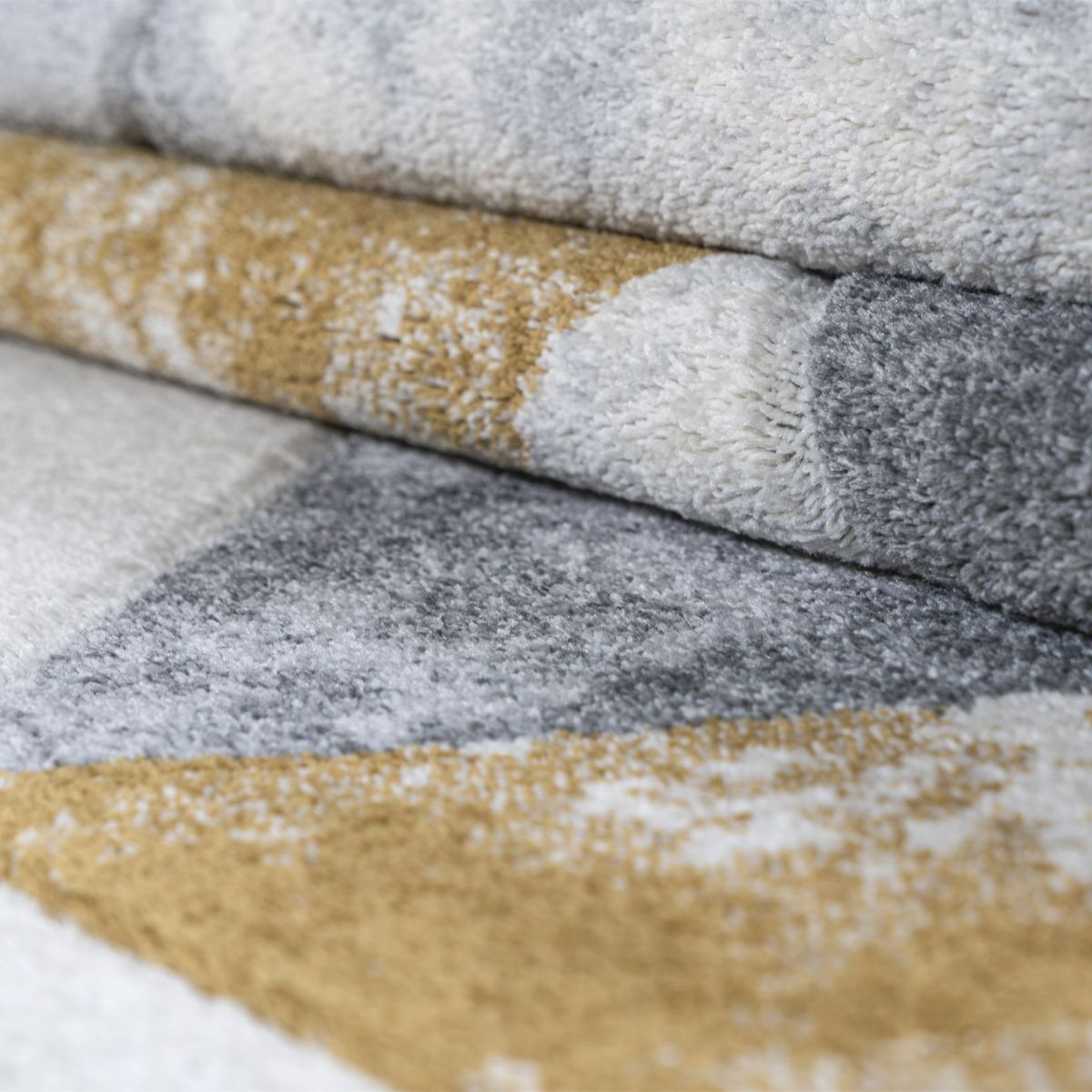 Tapis Mason à motif triangulaire moutarde et gris