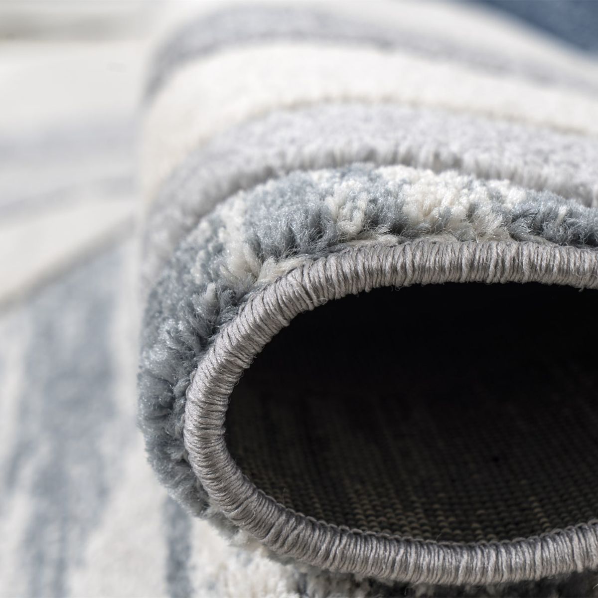 Tapis géométrique Mason gris clair et marine