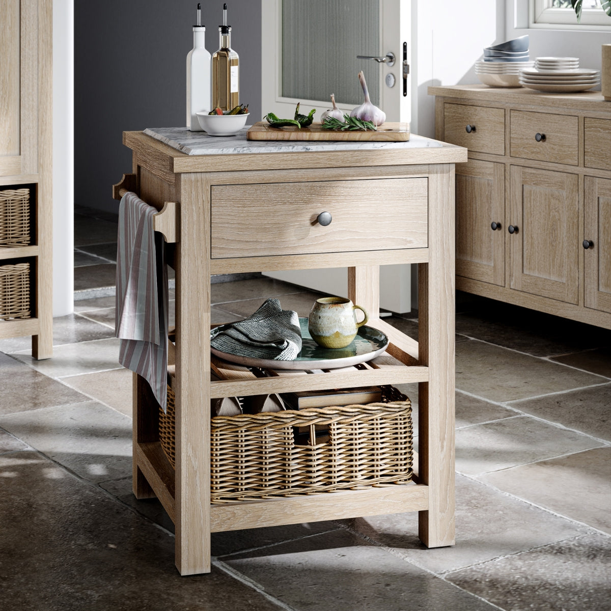 Îlot de cuisine Monarda Oak avec rangements