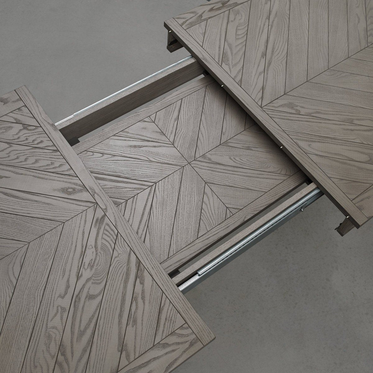 Table de salle à manger extensible Moyvane Grey