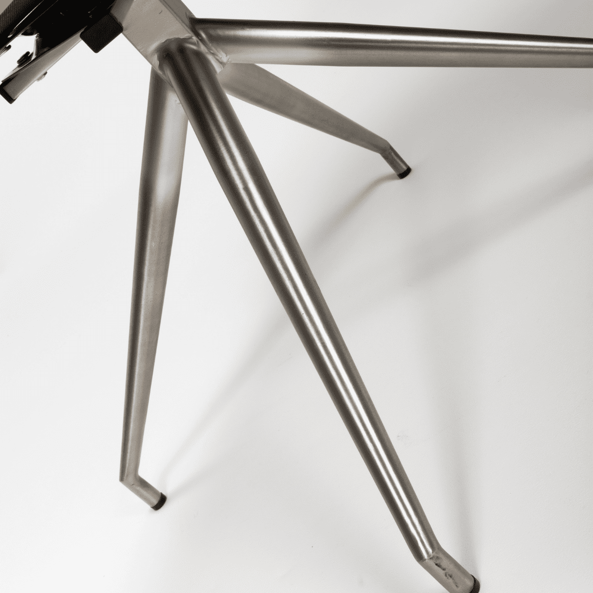 Fauteuil pivotant en acier brossé Nicosia