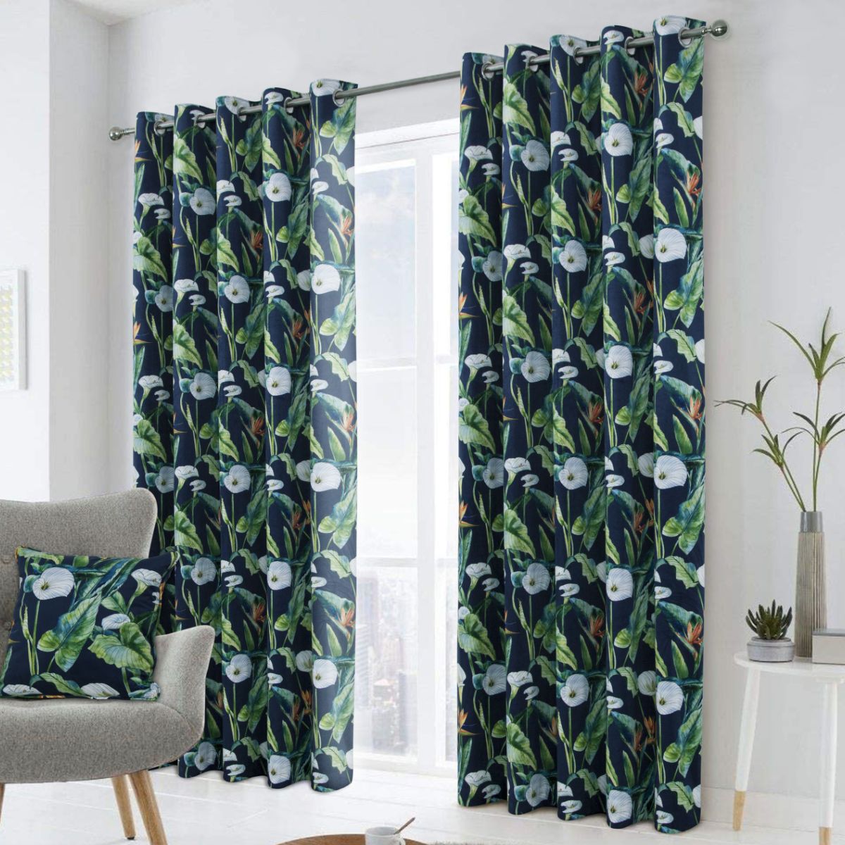 Rideaux occultants à œillets prêts à poser, motif floral bleu paradis