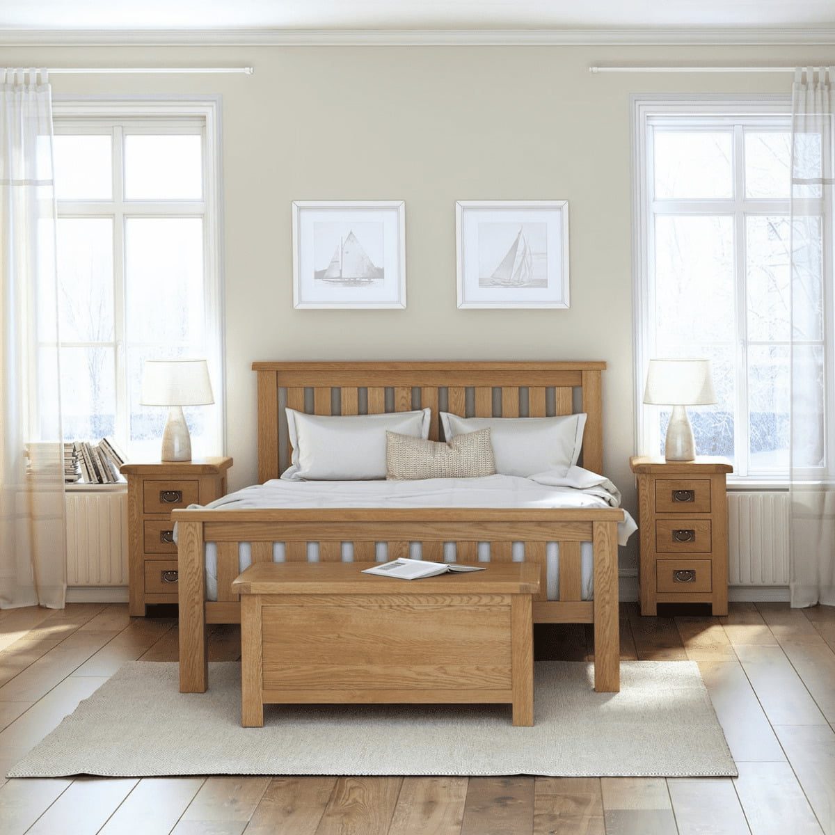 Table de chevet Sonia à 3 tiroirs en chêne